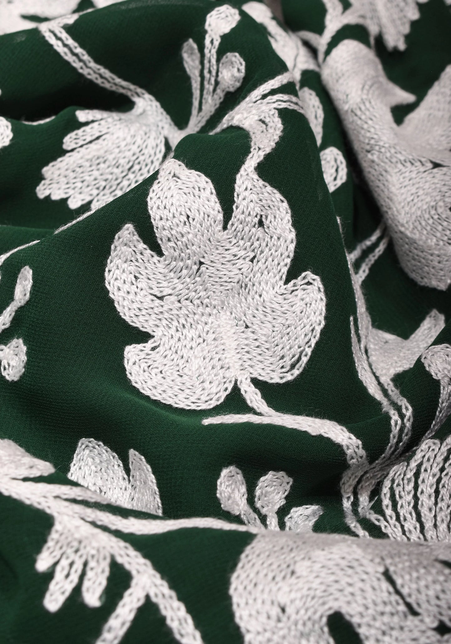 Half Jaal Kashmiri Aari Embroidered Floral Saree in Emerald Green Georgette